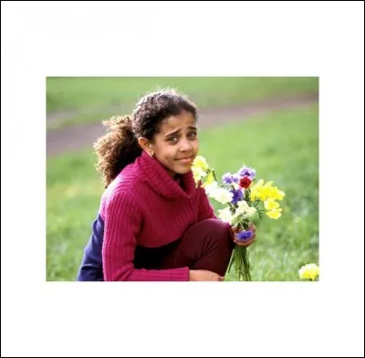 Quelle actrice joue Carole dans les saisons 1 et 2 ?