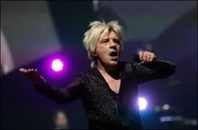 En quelle couleur Nicola Sirkis s'est-il teint les cheveux début 2018 ?