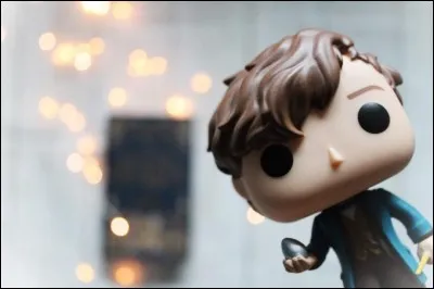 Un ancien très bon ami à vous réapparaît du jour au lendemain dans votre vie pour vous demander votre aide. Quelle est votre réaction ?