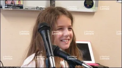 Comment s'appelle son ancien prof de chant ?