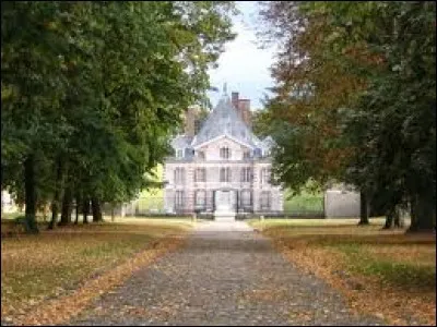 Je vous emm&egrave;ne &agrave; pr&eacute;sente &agrave; la d&eacute;couverte du ch&acirc;teau d'Ormesson-sur-Marne. Ville Val-de-Marnaise, elle se trouve en r&eacute;gion ...