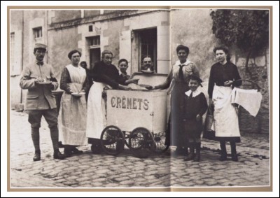 Au début du XXè siècle, des petites marchandes de Crêmet le vendaient dans la rue. Quel était leur cri ?