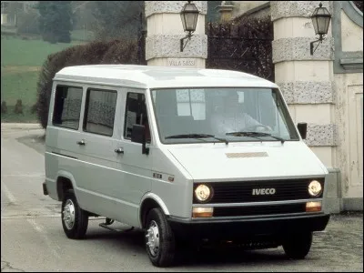 Restons en Italie mais avançons dans le temps, plus précisément après 1978. Quel est ce vieil utilitaire ?