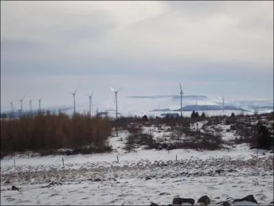 Combien d'oliennes ont t installes en 2009 sur le canton d'Ardes sur Couze ?