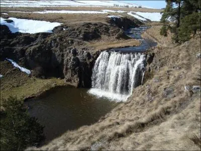 Comment se nomme cette cascade ?