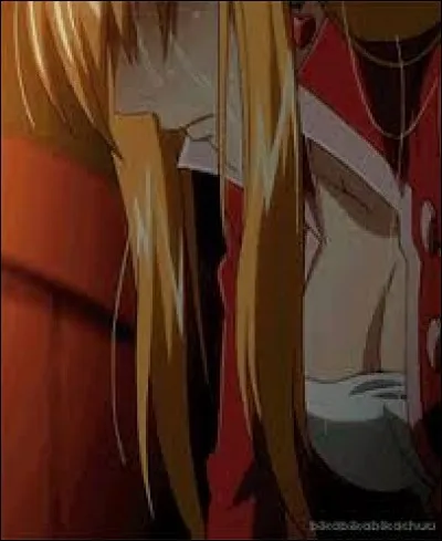 Lucy est la fille d'une riche famille. Sa mère est morte quand elle avait 5 ans et son père, Jude, ne s'occupait pas d'elle à part quand il s'agissait de gagner de l'argent comme faire un mariage arrangé. Comment s'appelait sa mère ?