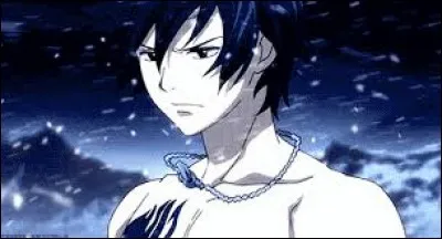 Les parents de Grey sont morts et il a été élevé par Ul avec son ami Leon, cette dernière est morte pour sauver Grey et Leon de Deliora. Après quoi, il rencontra son père qu'il croyait mort. Son nom est...