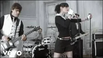 À qui Superbus dit : "Ne mets pas de holà" ?