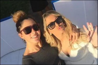 Elle se lie d'amitié avec une autre candidate de télé-réalité ! De qui s'agit-il ?