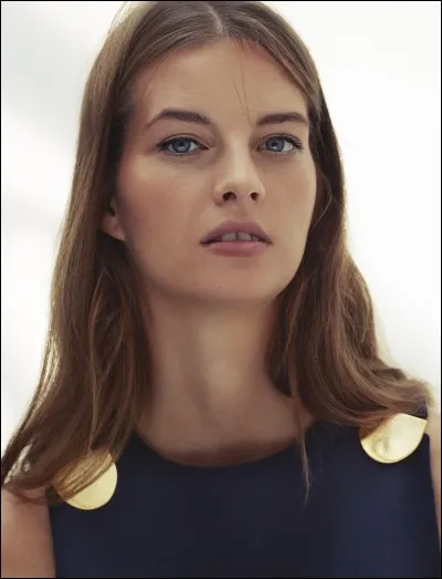 Il s'est pris un rât__ par cette femme.