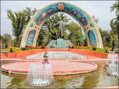 Quelle est la plus grande ville du Tadjikistan ?