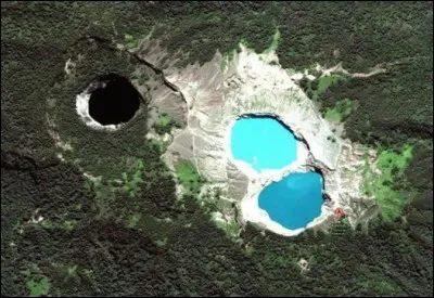 Dans quel pays les lacs tricolores sont-ils situ&eacute;s ?