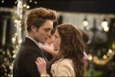 Que va faire Edward quand il pense que Bella est morte ?