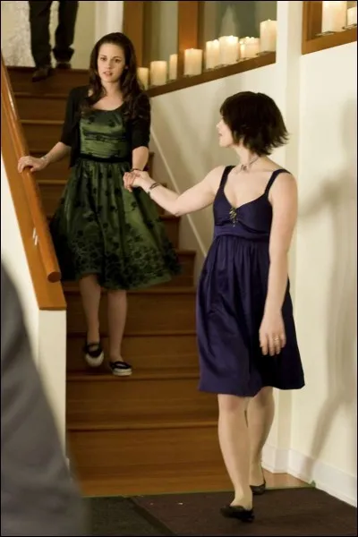 Dans quel tome Bella fête-t-elle son anniversaire ?