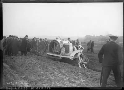 Parmi ces causes de l'expansion industrielle de l'Europe, l'une est fausse.