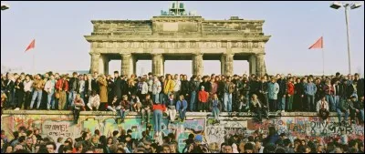 En quelle année le mur de Berlin a-t-il chuté ?