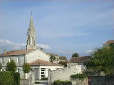 Nous terminons cette balade en Nouvelle-Aquitaine, à Tesson. Nous sommes dans le département ...