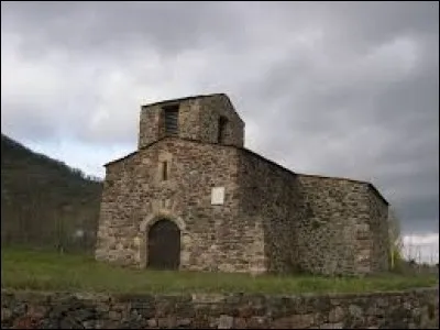 Nous partons à présent dans l'Hérault, à la découverte de Mérifons. Petit village de 46 habitants, bâti sur de la ruffe, près du lac du Salagou, il se situe dans l'ancienne région ...
