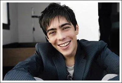 Qui est ce chanteur ?