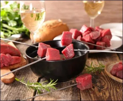 Choisissez quelques morceaux de boeuf bien tendres, ah et puis zut, la photo parle d'elle même non ?