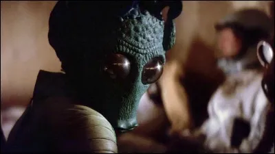 Qui a tué le chasseur de primes Greedo dans l'épisode 4 ?