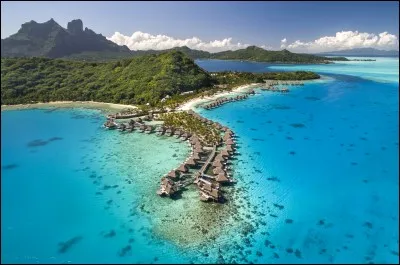 Il est impossible de visiter l'île de Bora-Bora, car c'est une île fictive.