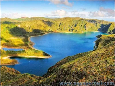 Le Canada est la meilleure destination pour voir des lacs.