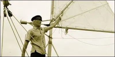 En 1967, un seul navigateur était parvenu a réaliser un tour du monde en solitaire incluant une seule escale qui est-il ?