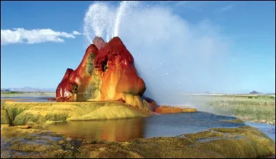 Dans quel État peut-on observer le spectaculaire Fly Geyser ?