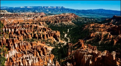 Dans quel État peut-on découvrir le spectaculaire Bryce Canyon ?