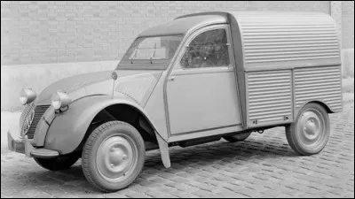 Quel est le type de cet utilitaire 2cv Citroën ?