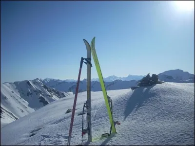 Ne vous trompez pas de marque !