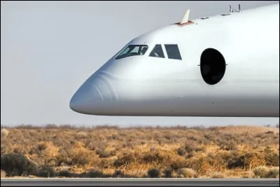 Que contient le fuselage de droite ?