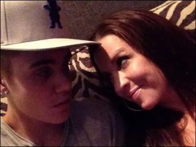 Comment s'appelle la mère de Justin ?