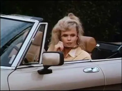 Quel épisode parodie "L'Homme qui valait trois milliards" ?