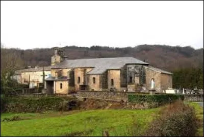 Commune de l'arrondissement de Castres, dans le parc naturel régional du Haut-Languedoc, Rouairoux se trouve dans le département ...