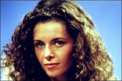 Comment s'appelle le chien d'Adeline ?