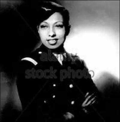 Dans quelle armée s'engagea Joséphine ?