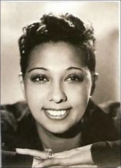 En quelle année décéda Joséphine Baker ?