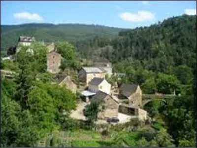 Nous sommes au hameau du Baldassé, appartenant à Gabrias. Village Lozérien, il se situe en région ...