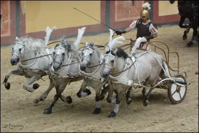 Dans la Grèce antique, pour quelle raison pratiquait-on les Jeux olympiques ?