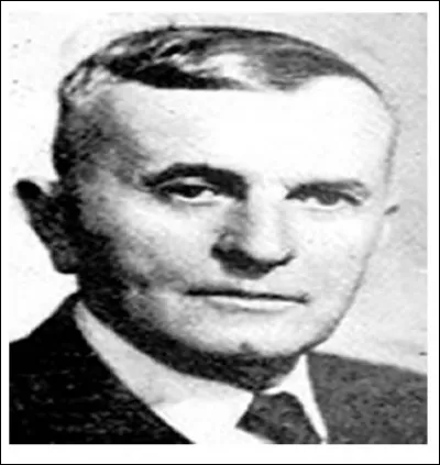 Qui commandait le bataillon des gendarmes albanais lors de cette bataille ?