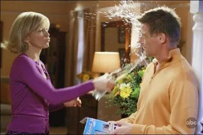 Saison 5 : Quelle folie s'offre t'il lors de sa crise de la quarantaine ?