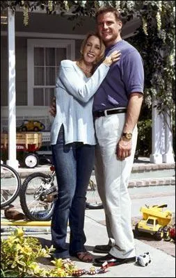 Saison 2 : Pourquoi Lynette quitte t'elle Tom ?