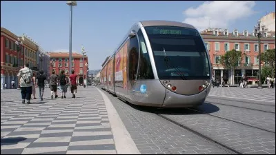 Comment se nomme le r&eacute;seau des transports en commun de la m&eacute;tropole Nice-C&ocirc;te d'Azur ?