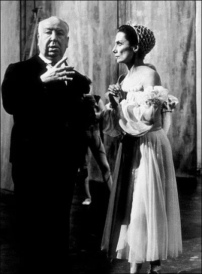 Quel est ce film dont le réalisateur bien reconnaissable figure sur la photo, et dans lequel la ballerine qu'on voit ici est un personnage plutôt très noir... ?