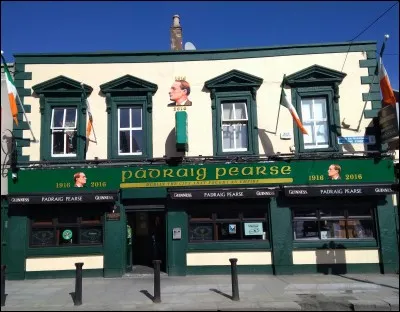 ''Down by the Sally Gardens'' est un texte &eacute;crit par William Yeats, po&egrave;te irlandais d&eacute;c&eacute;d&eacute; &agrave; Roquebrune-Cap-Martin. Dans quel d&eacute;partement se trouve cette ville ?