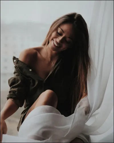 Elle a également eu une relation avec une candidate de télé-réalité ! De qui s'agit-il ?