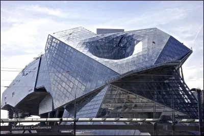 En quelle année le musée des Confluences a-t-il ouvert ses portes ?
