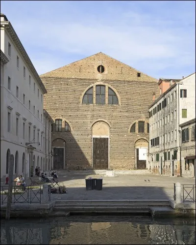 Laquelle de ces villes se trouve au Paraguay ?